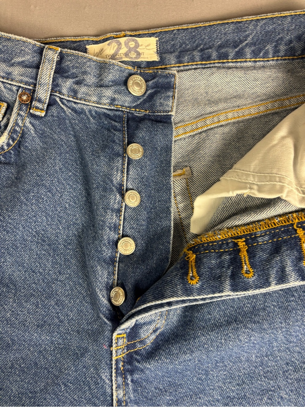 We The Free Cropped Raw Hem Distressed Blue Jeans Women’s Size 28 - Picture 4 of 12